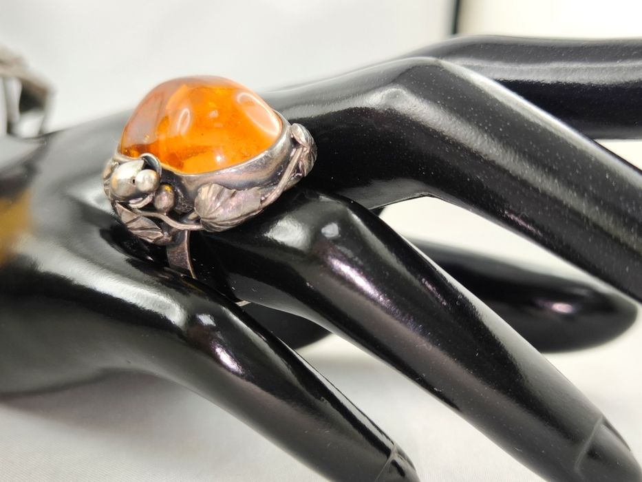 Srebrny Pierścionek z Bursztynem Autorski Sygnowany Pr.800 / 1963-86r