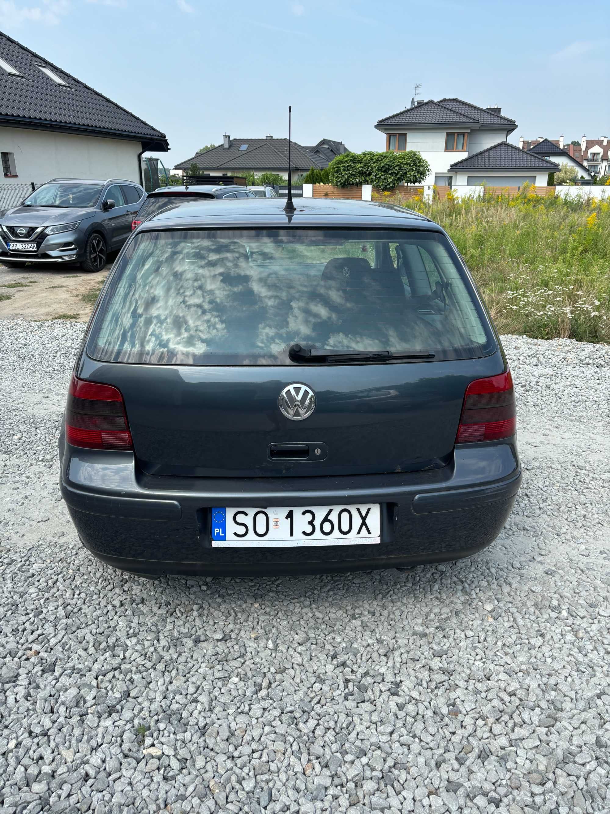 Sprzedam samochód  Volkswagen Golf IV  1.6 SR z gazem
