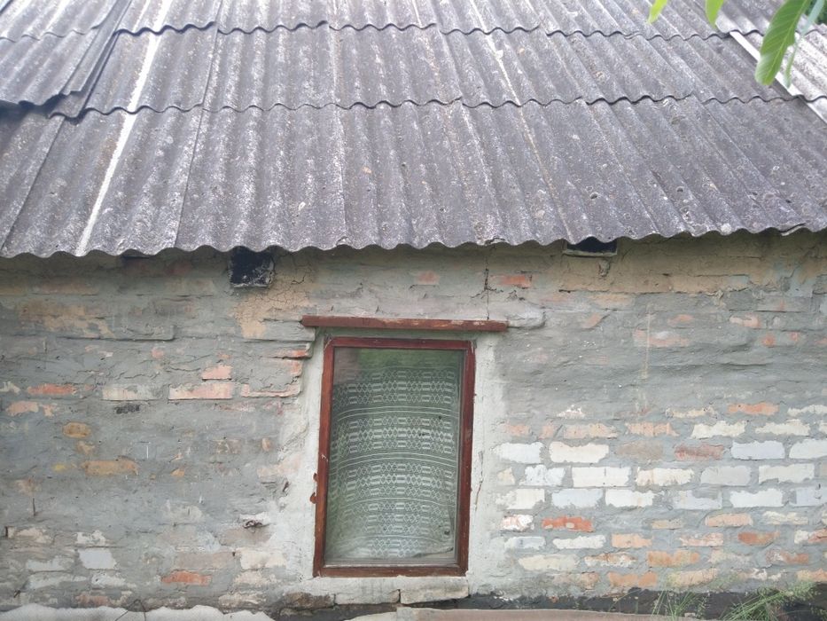 Приватизированная с кадастровым номером земля 18 соток с черноземом.