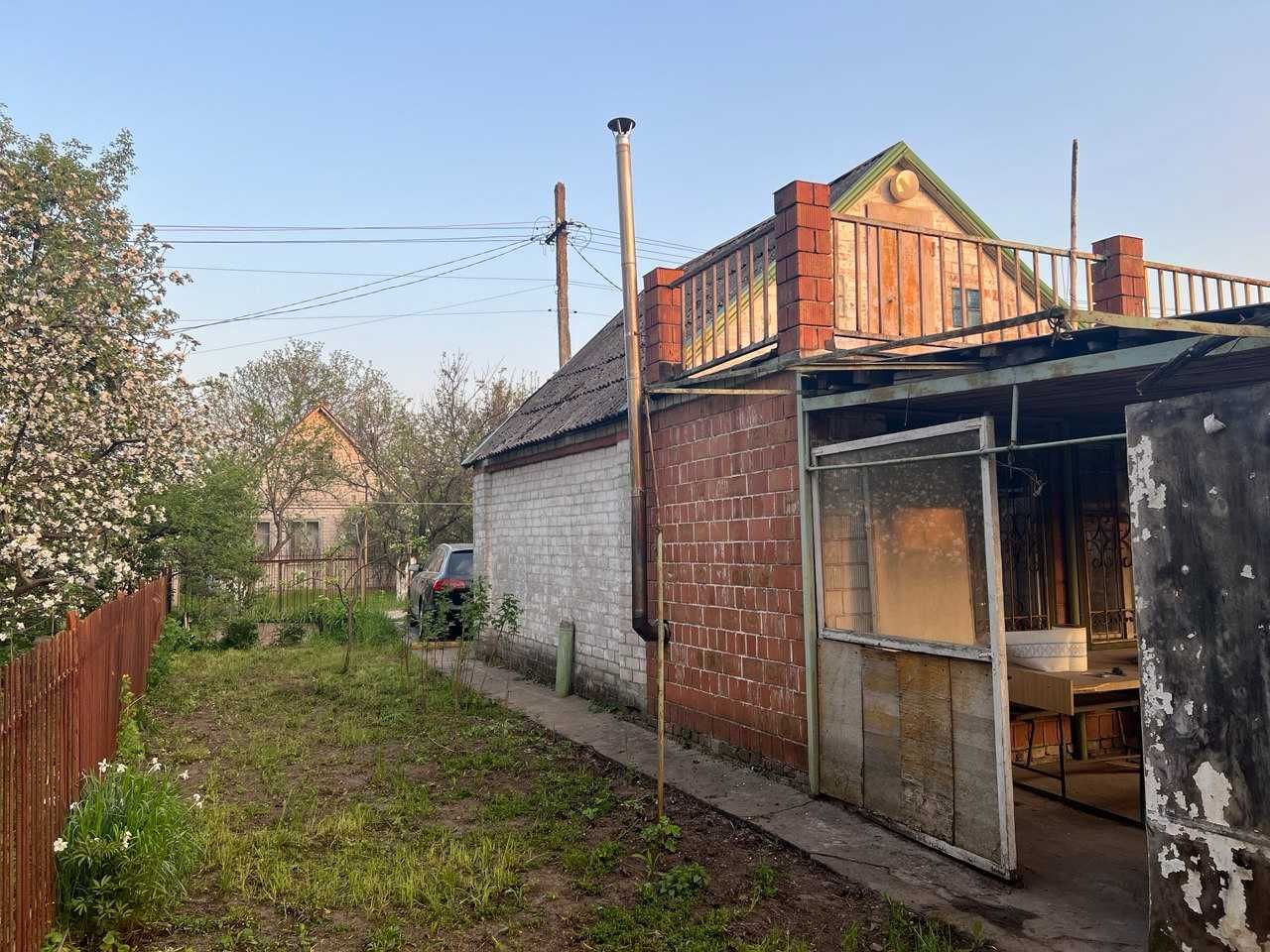 Продам дачу на Лівобережному