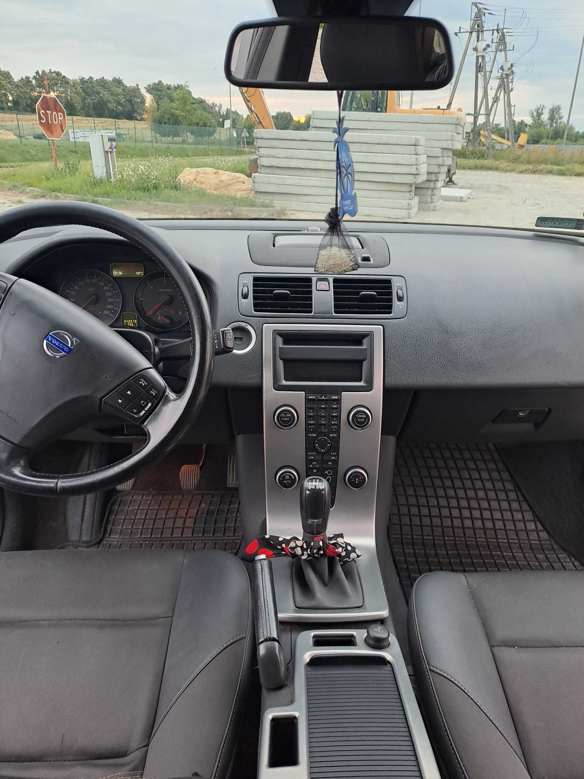 Volvo v50 2.4 d5 180Km