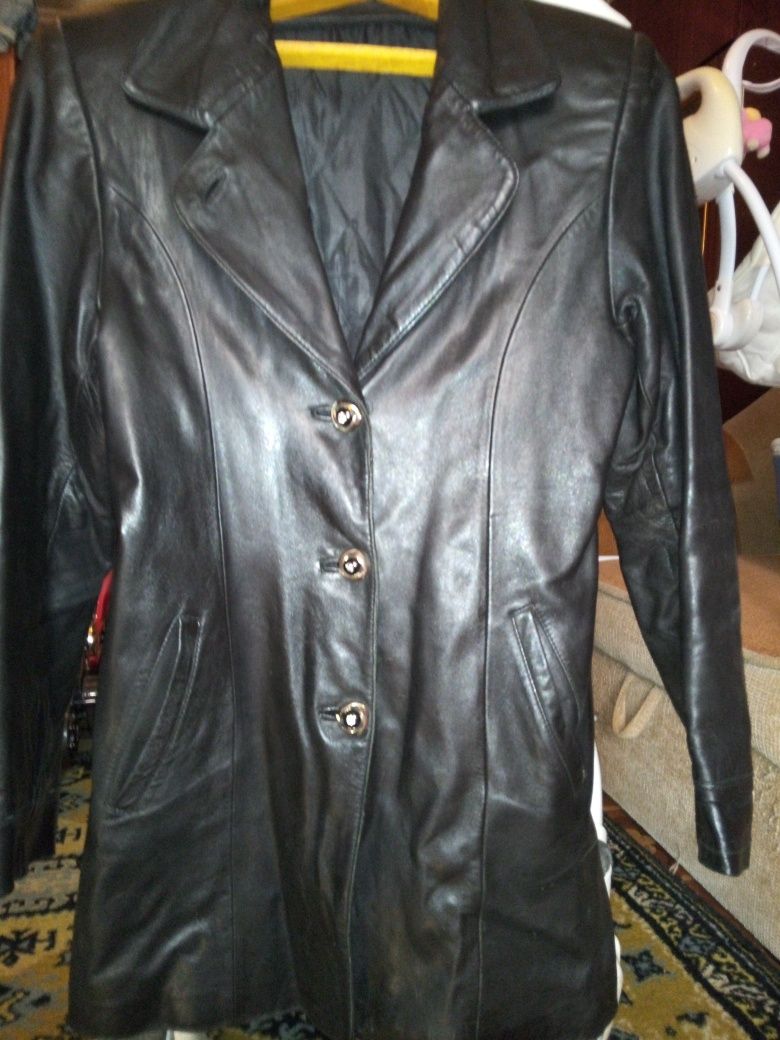 Куртка кожаная 42-44 размера