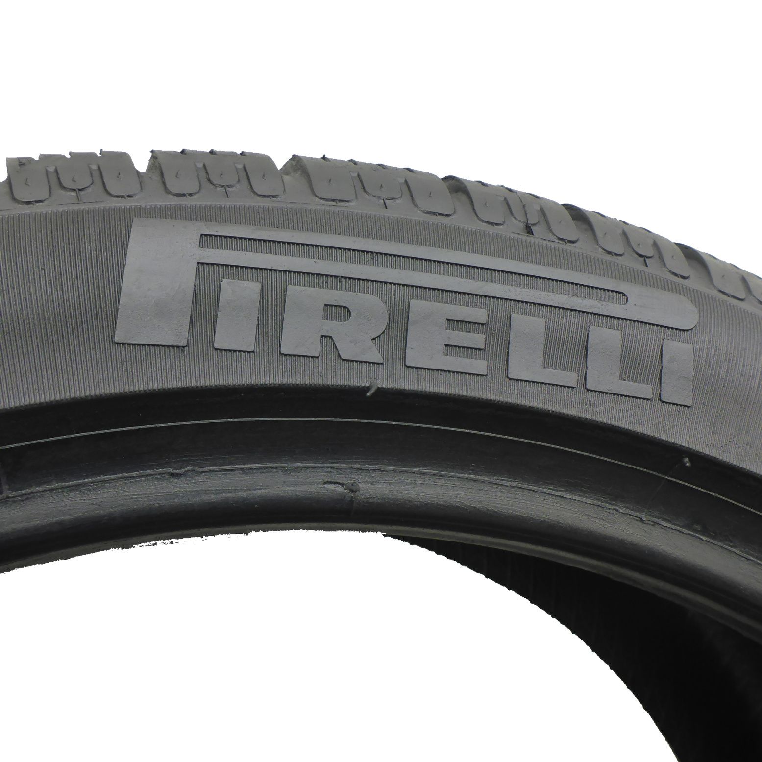 235/40/19 PIRELLI 235/40R19 96W XL Winter 270 Serie II Zima 5.2-6.2mm