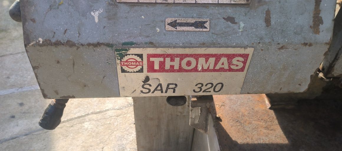 Serrote de fita Thomas SAR 320