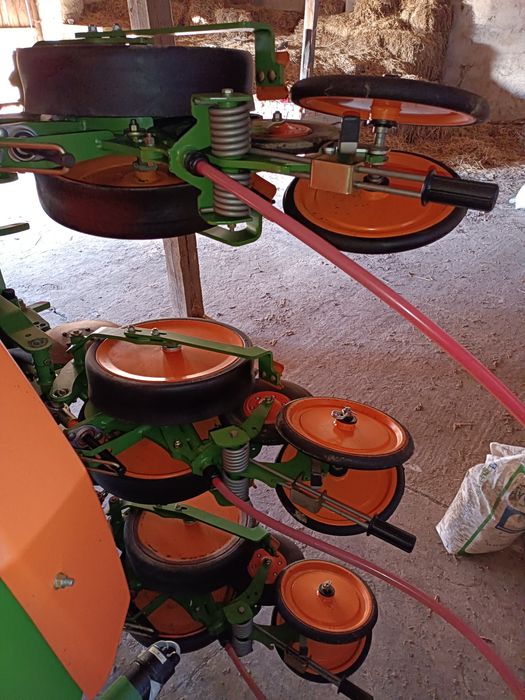 Amazone EDX 6000-2c siewnik kukurydzy nie kuhn kvenreland gaspardo