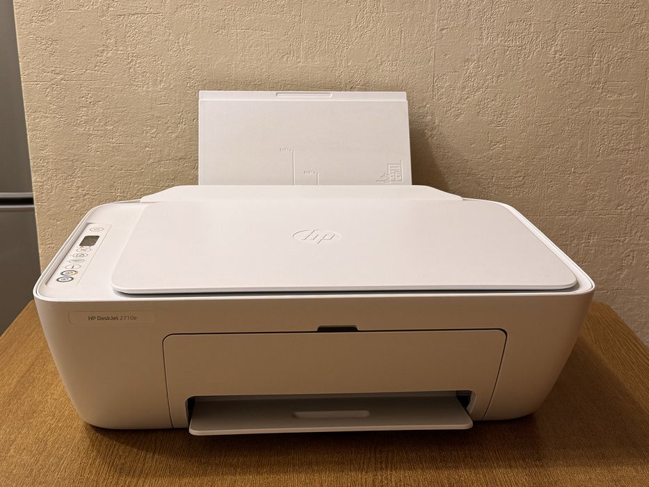 Принтер HP DeskJet 2710e