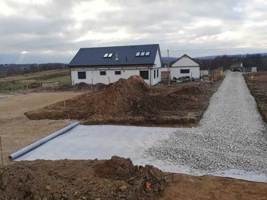 Utwardzanie terenu, Drogi dojazdowe, Układanie kostki brukowej