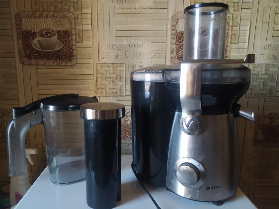 Соковыжималка VITEK VT-1636 ST