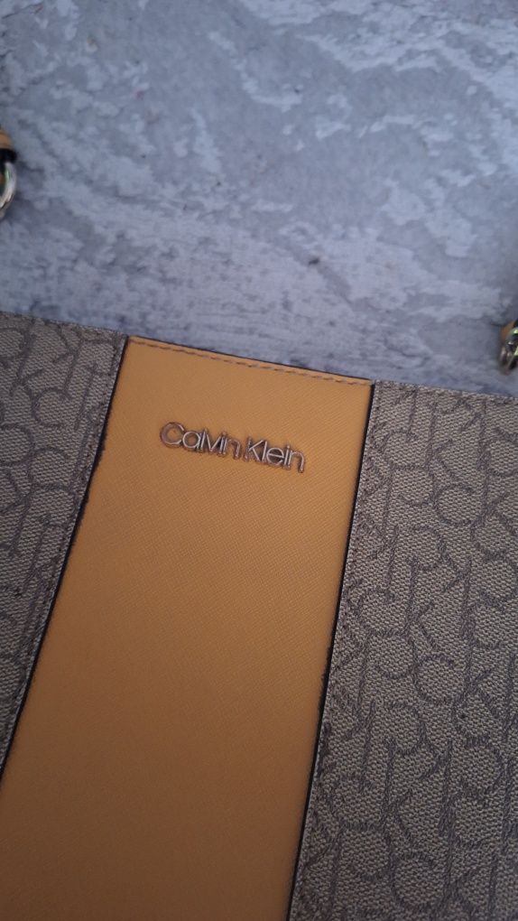 Listonoszka oryginalna Calvin Klein