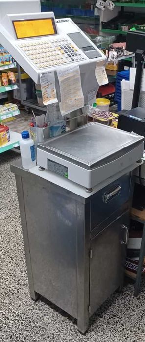 Móvel em Inox com gaveta e porta