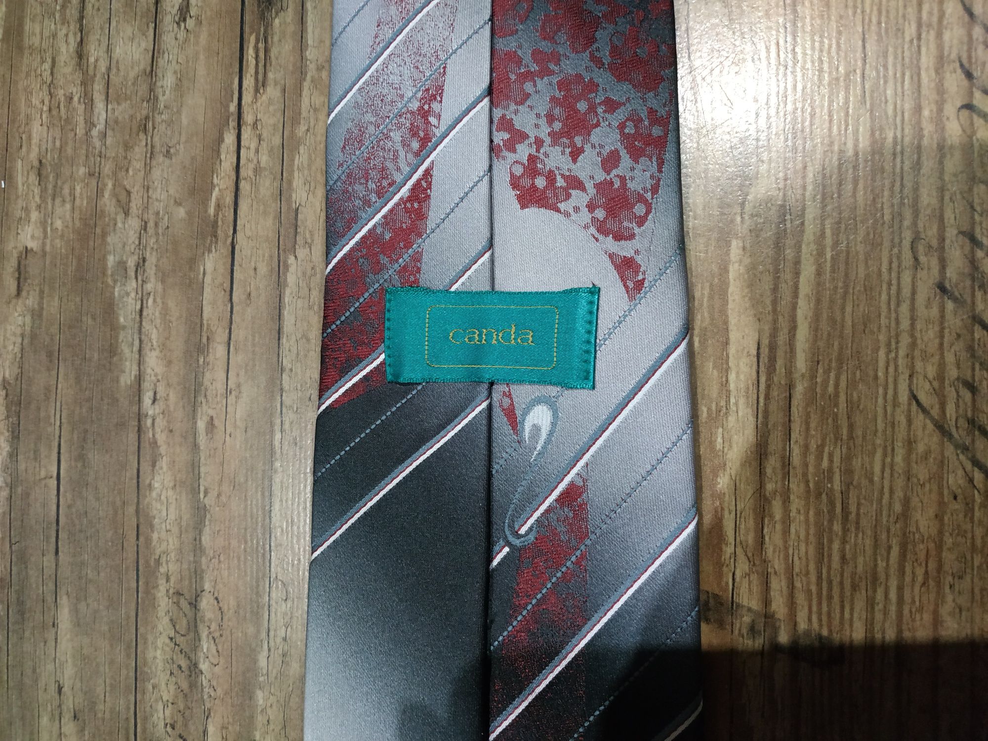 Krawat vintage C&A. Stan idealny.