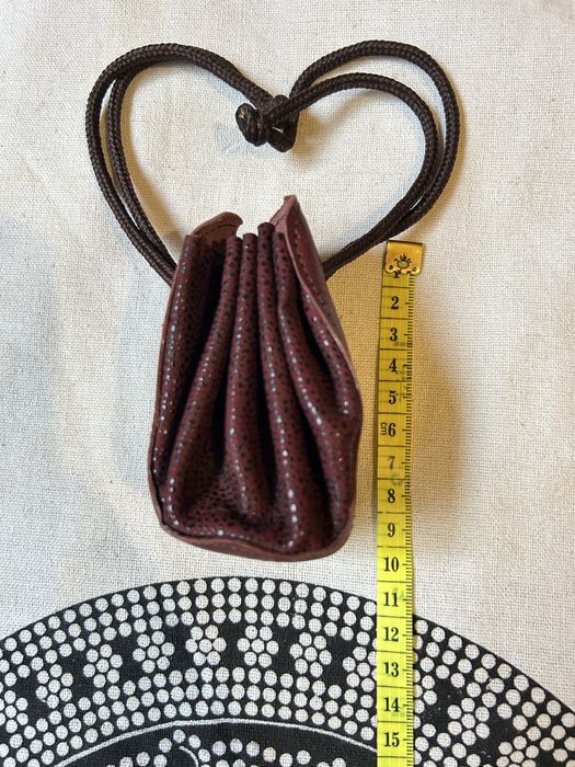 Porta-moedas boho em pele. Novo