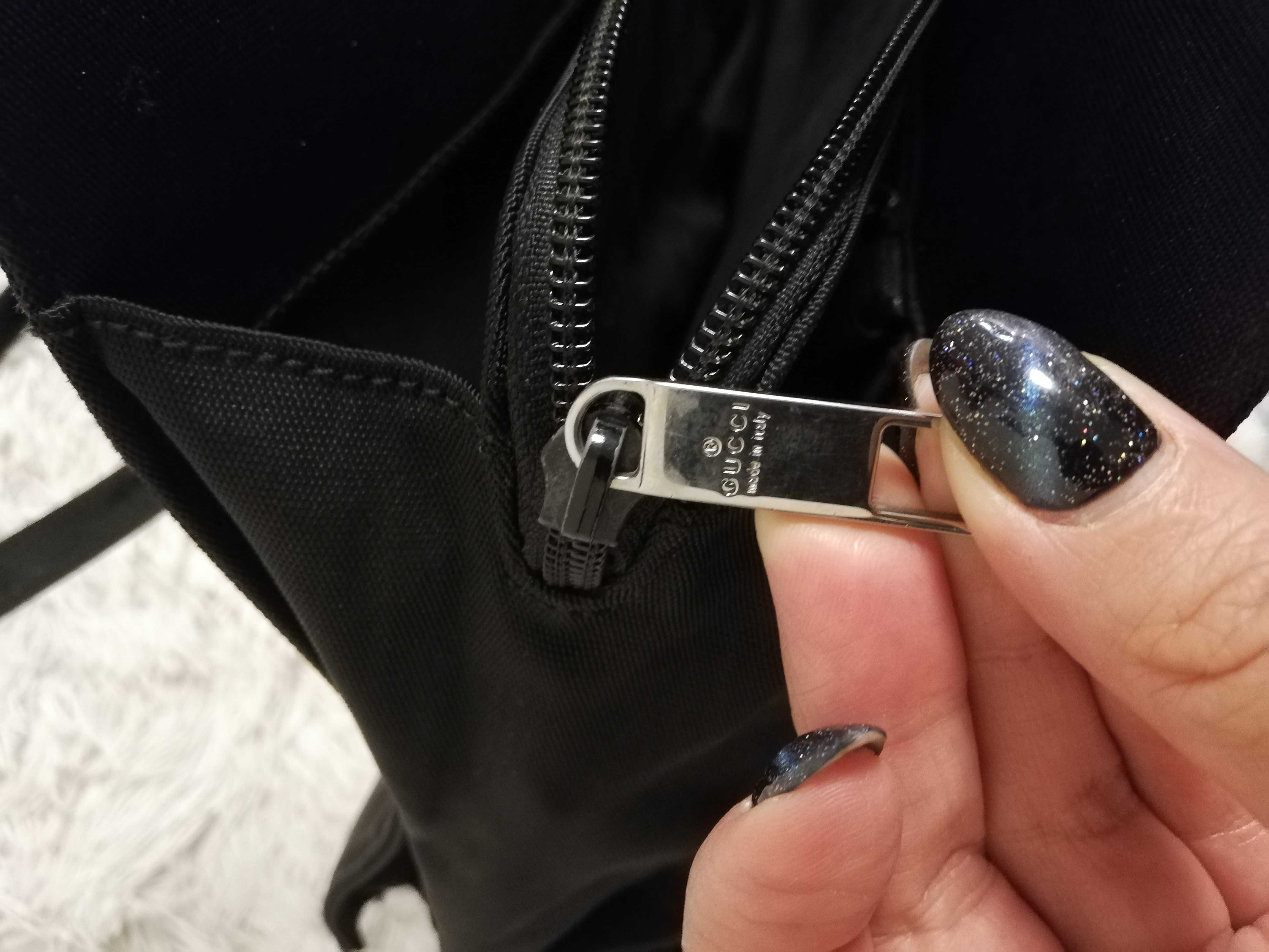 torebka gucci czarna A4