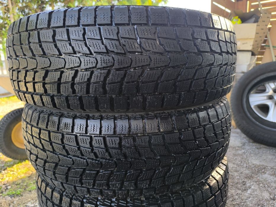 Opony Zimowe 215/65/16 Dunlop Komplet Bardzo Ładne