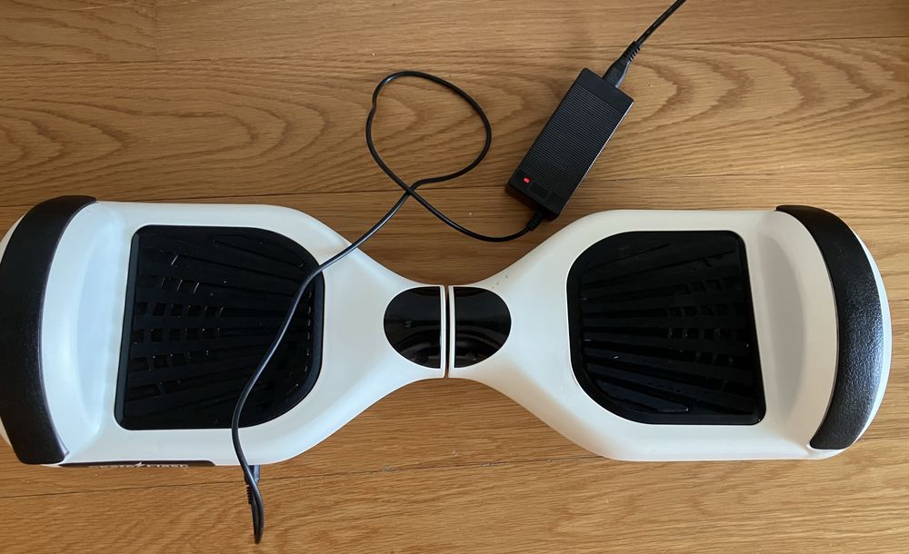 Hoverboard em estado semi-novo totalmente funcional