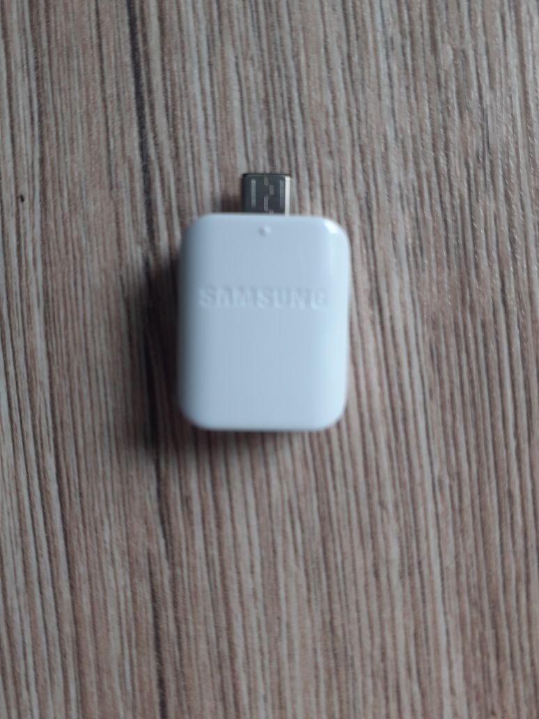 Adapter Samsung micro USB - USB OTG biały