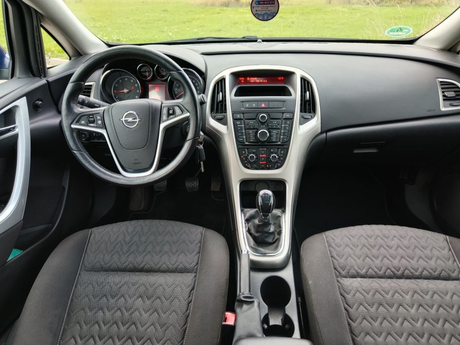 Na Sprzedaż Opel Astra J Kombi Lift 1.4 Turbo Po Sporym Serwisie ;)