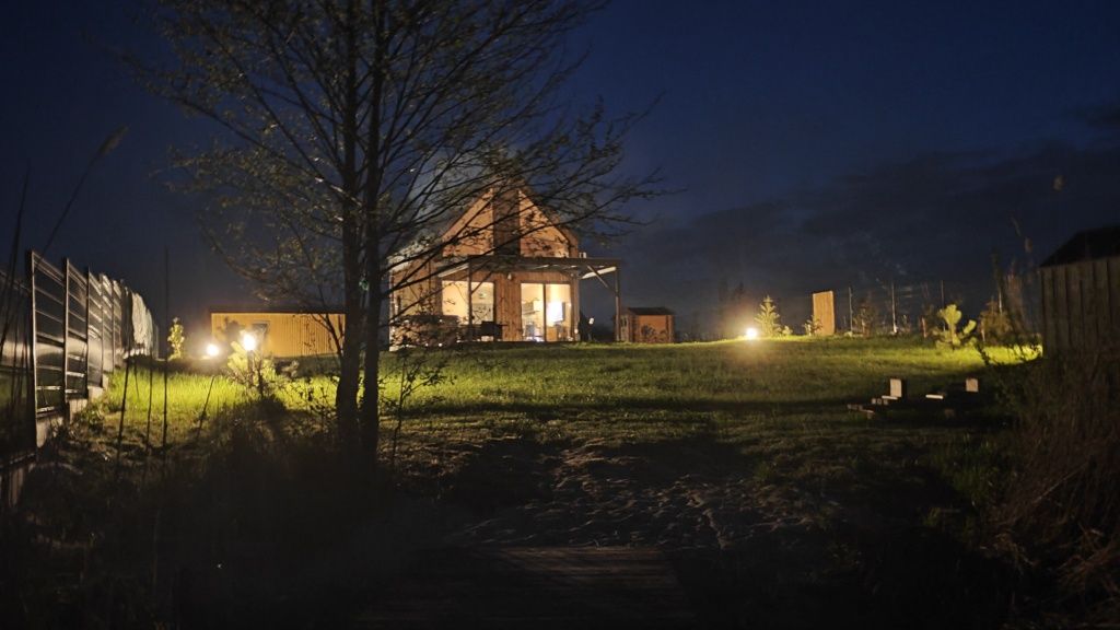 Domek z linią brzegową, balia, sauna, rowery