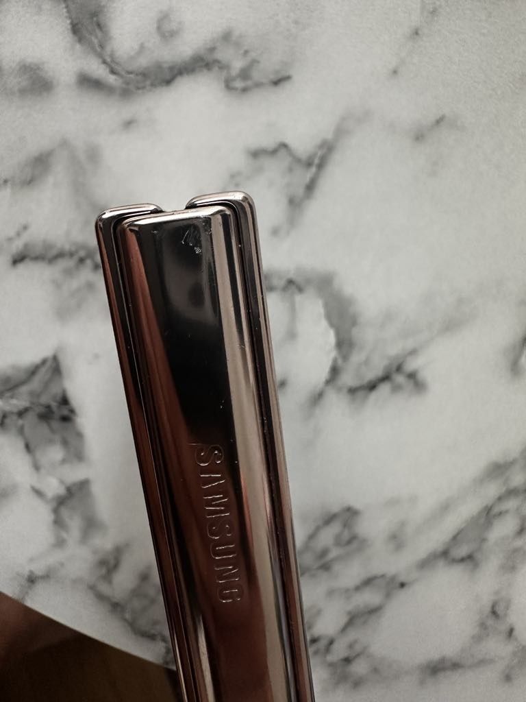 Samsung Galaxy  Flip 4
