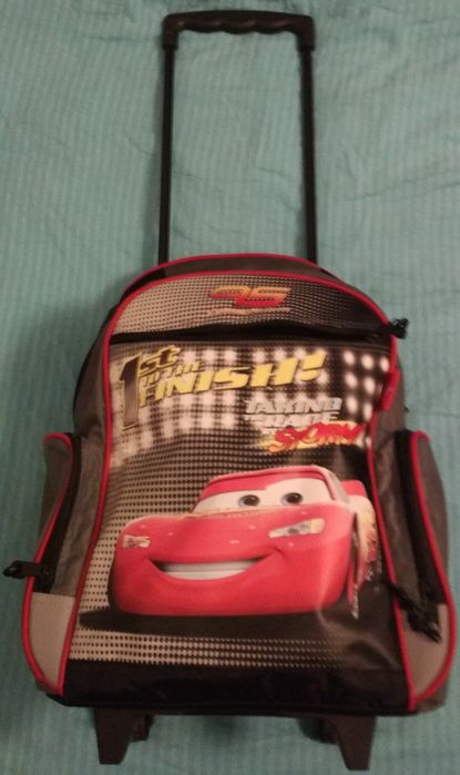 Plecak, tornister na kółkach, walizka z piórnikiem