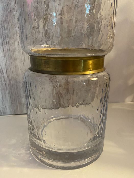 Jarra com friso dourado