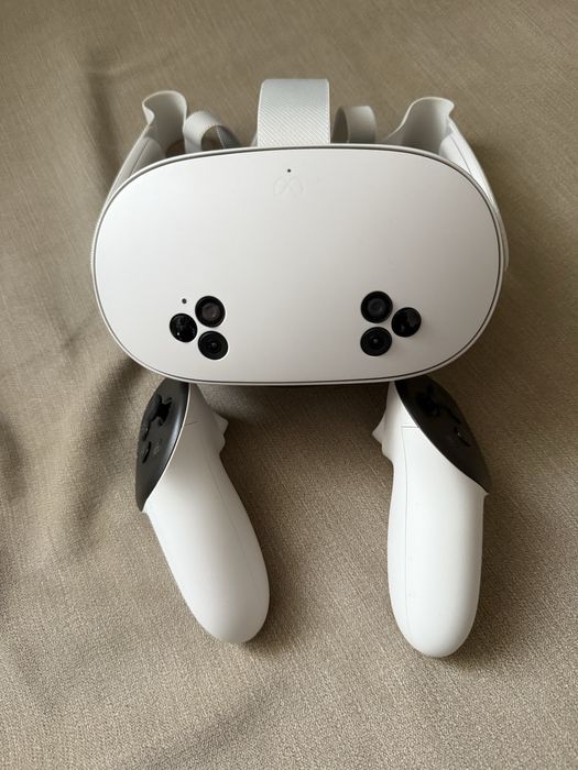 Meta Quest 3s 128gb майже нові