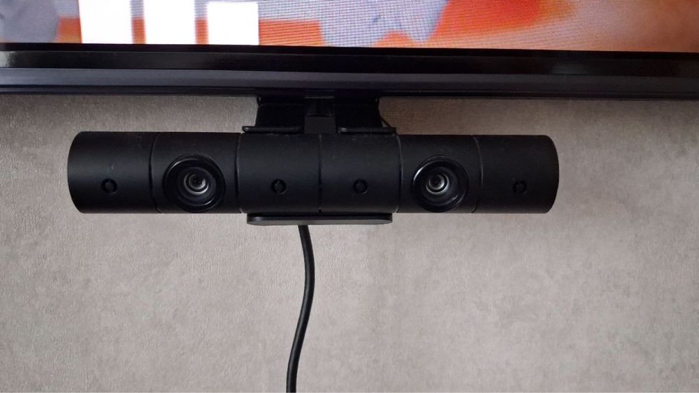 PS4 Pro + VR V2 + 2 геймпади + 2 Move + GTA 5 + Uncharted