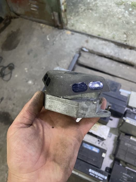 Продам блоки управления кнопки реле mercedes w124 140 211