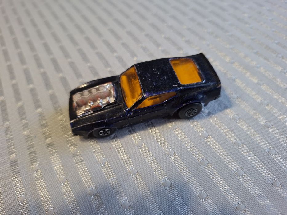 Matchbox mustang piston poppers model samochodu