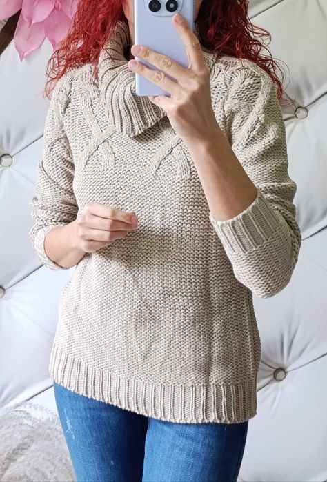 Cieplutki sweterek z golfem kolory  S M L