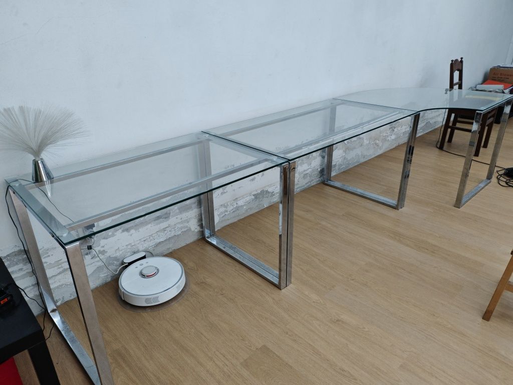 Secretaria executiva com tampos em vidro (modular)