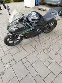 Kawasaki Ninja 300