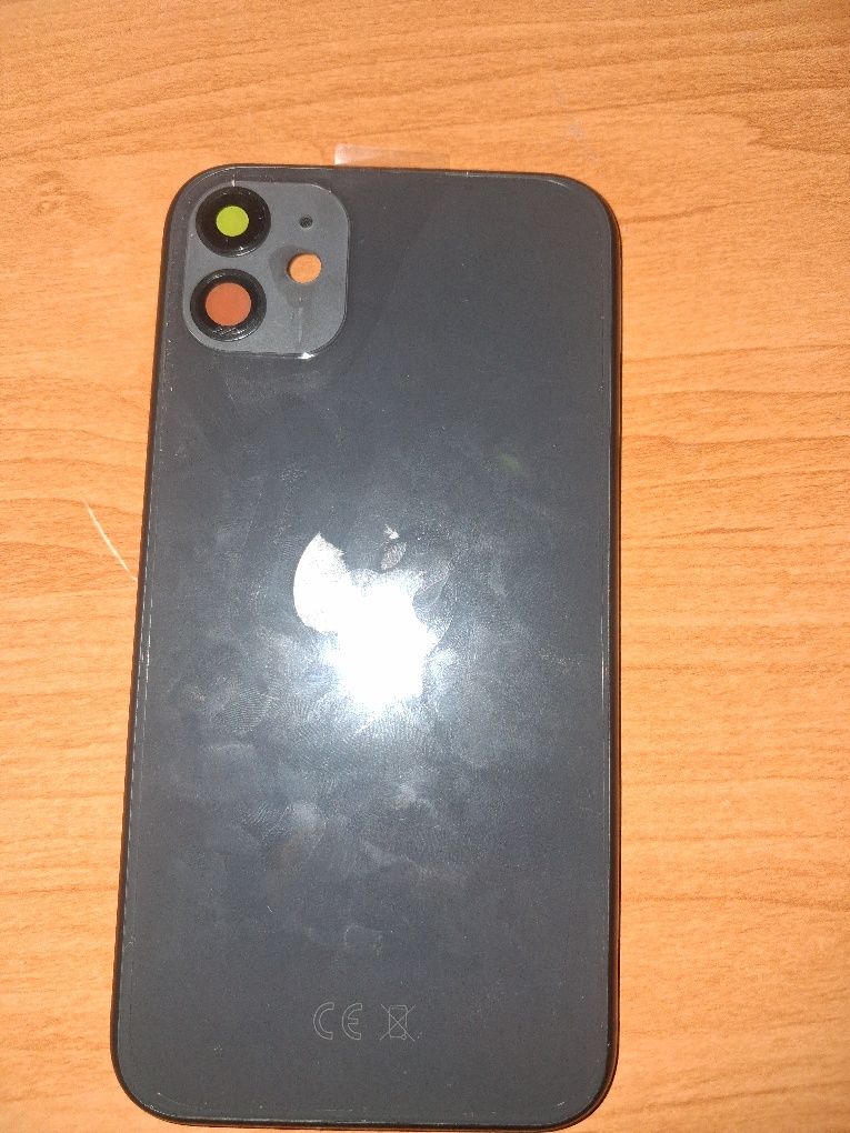 Korpus iphone 11 z dodatkowymi przyciskami i wejściem sim