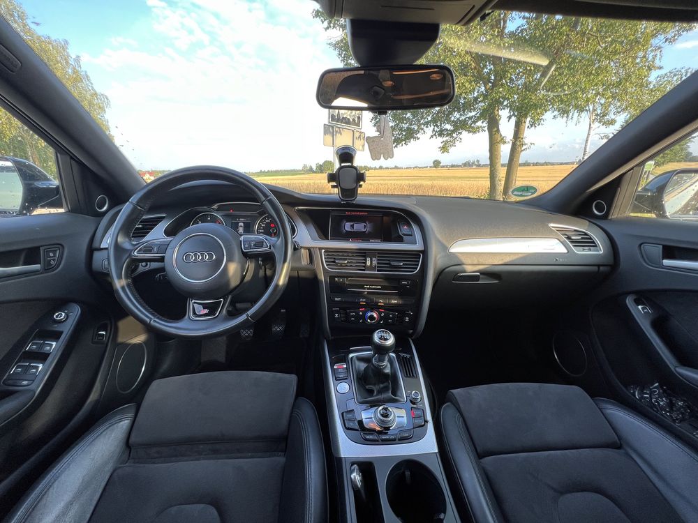 AUDI A4 B8 2.0tdi