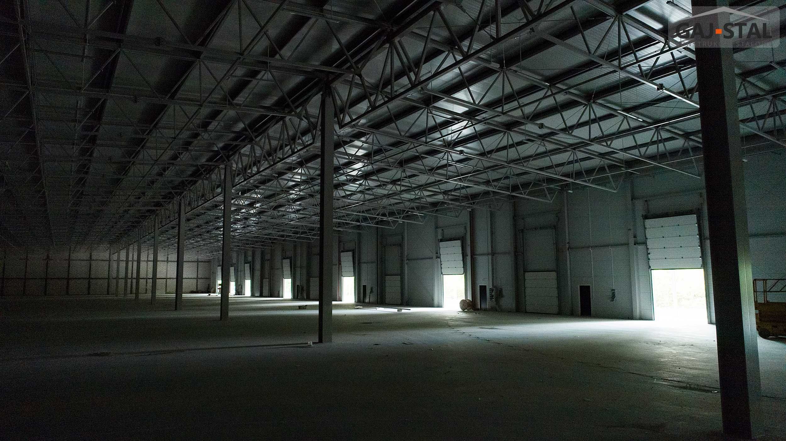 Magazyn logistyczny przeładunkowy 5000 m2 budowa