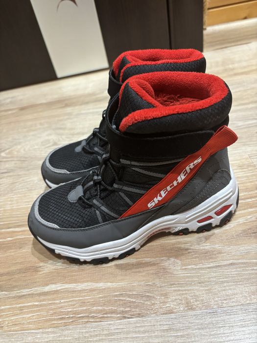 Зимові ботінки 32 розміру Skechers