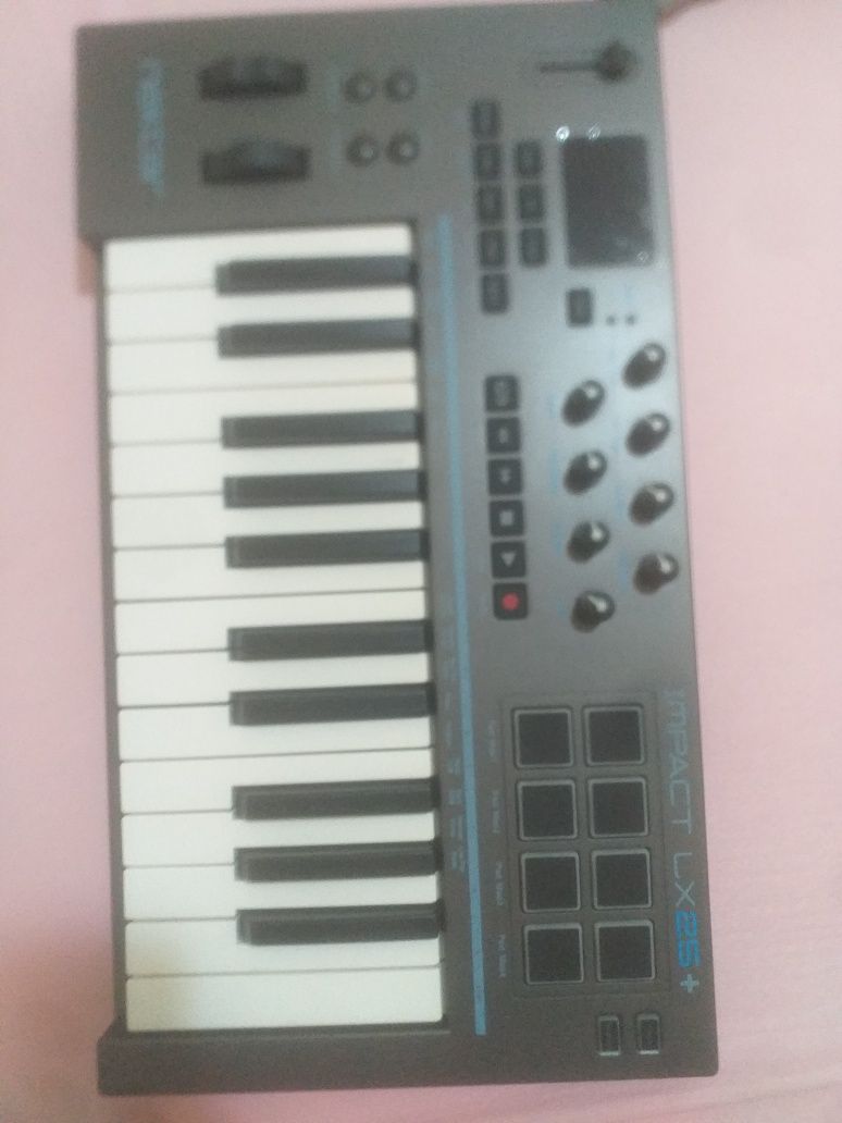 Impact LX 25+ novo