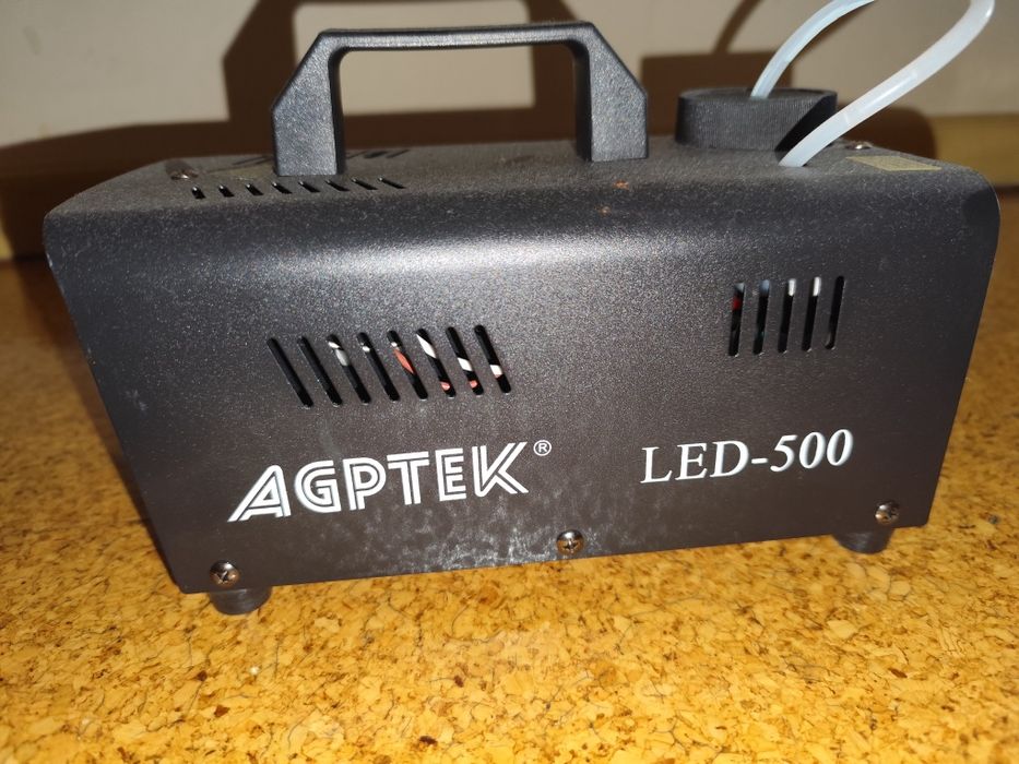Máquina fumo AGPEK 500w com luz led