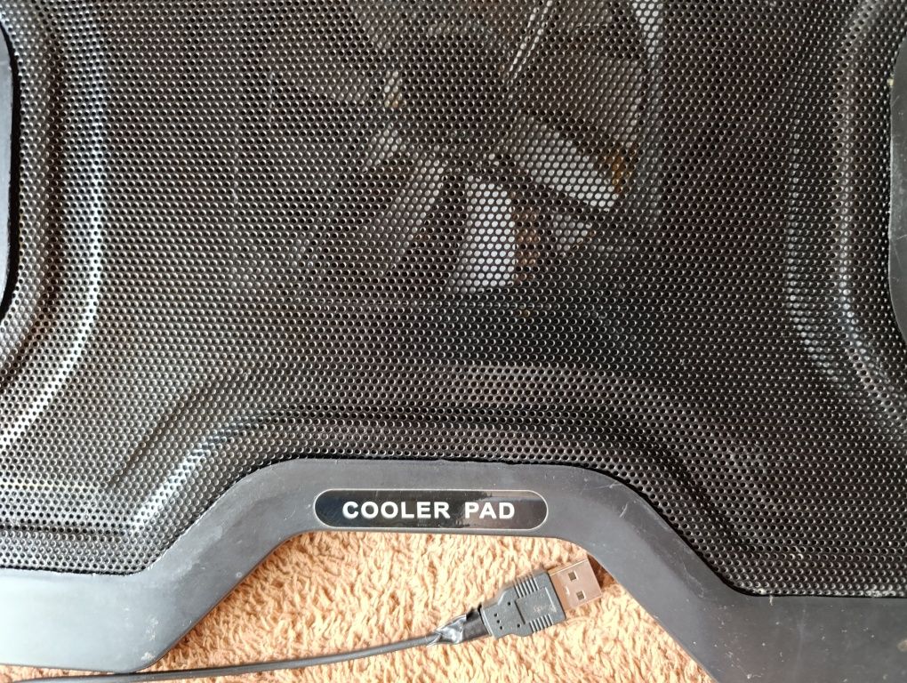 Podkładka chłodząca pod laptopa