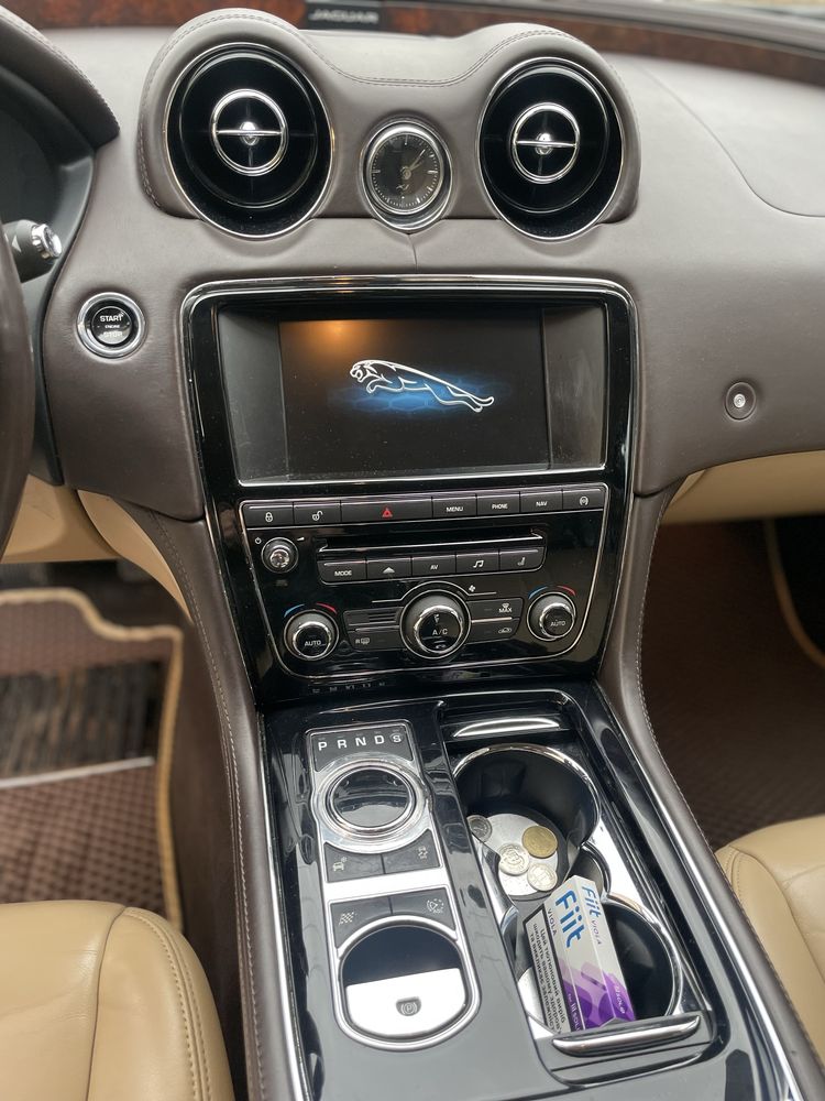 Продам Jaguar XJL