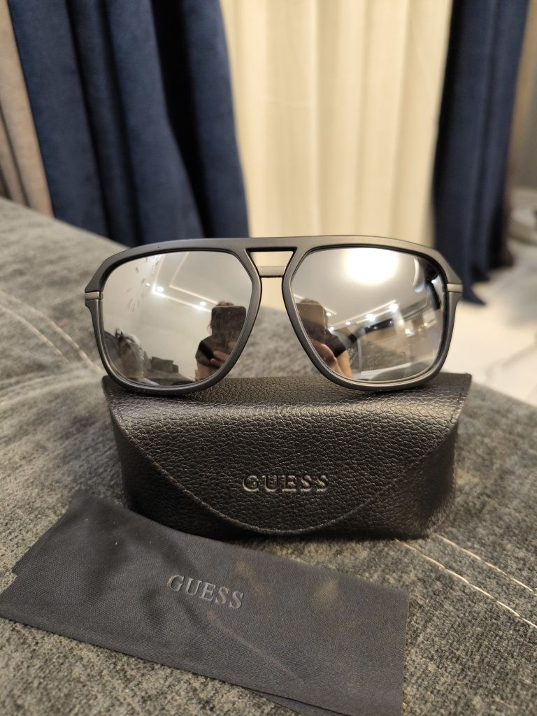 Сонцезахисні окуляри Guess. Оригінал. Нові