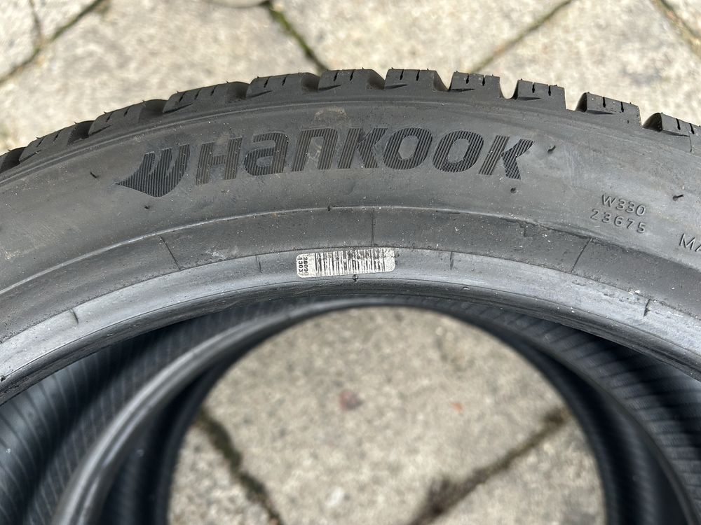 10. Opony Zimowe HANKOOK 225/40/18 jak NOWE