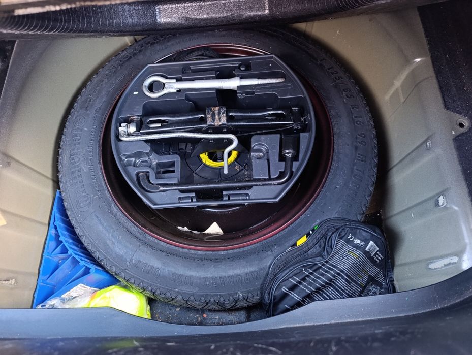 Peugeot 308 (2008) 1,6 бензин атмосфера