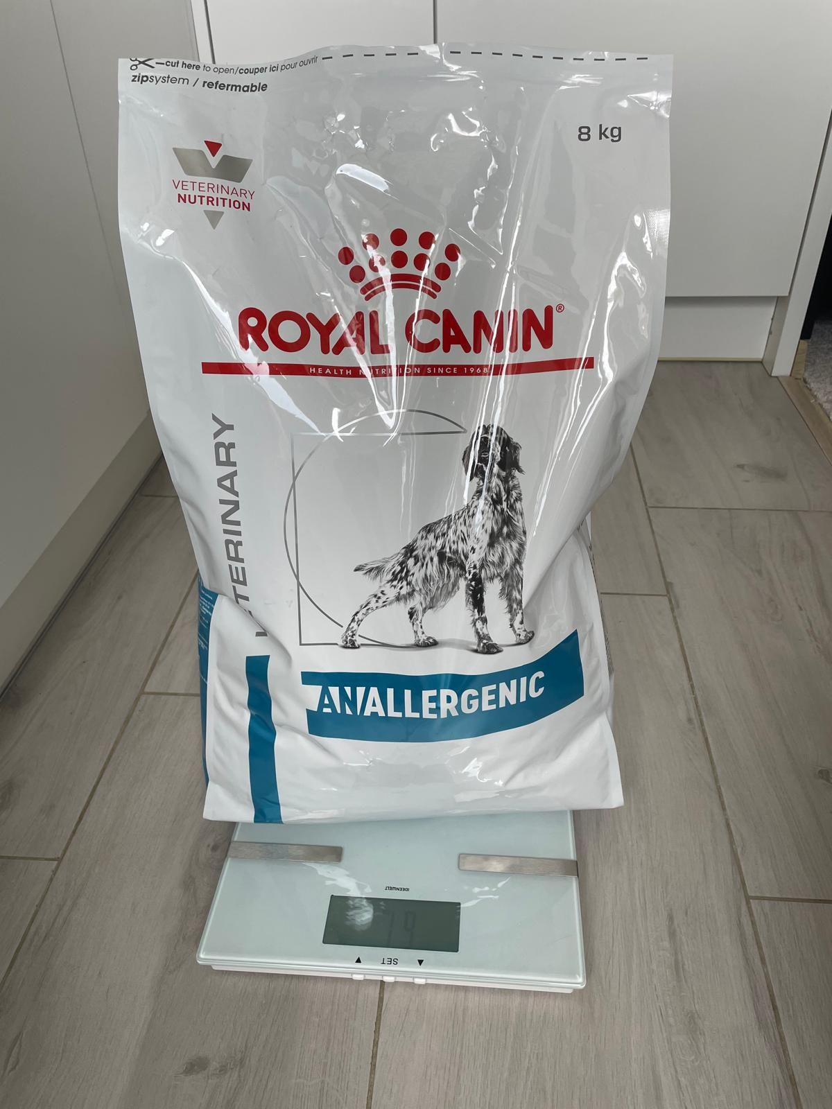 Karma dla psa Royal Canin Anallergenic, 6.1 kg (otwarta)