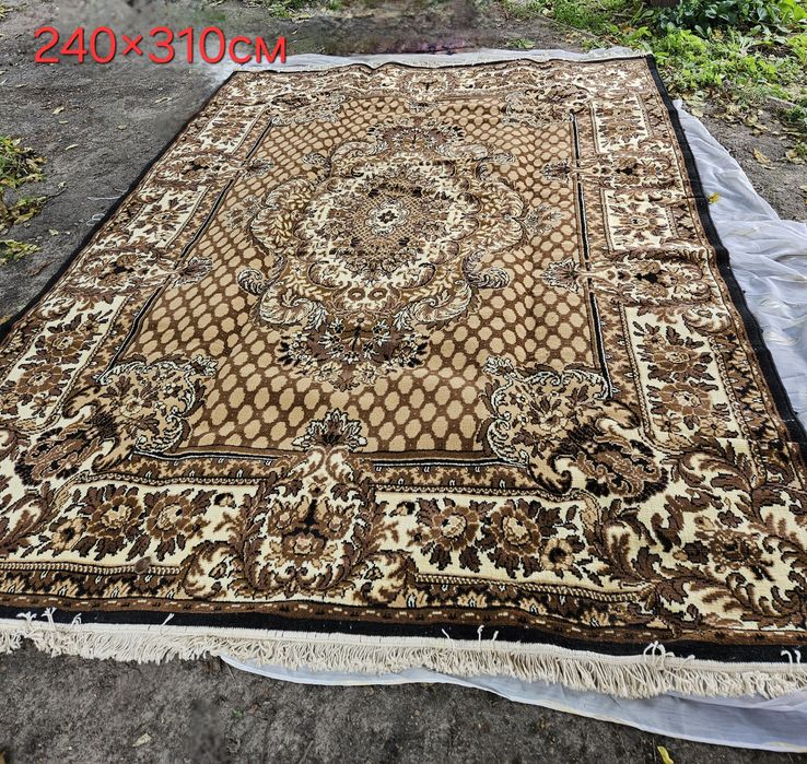 Килими, стан нові