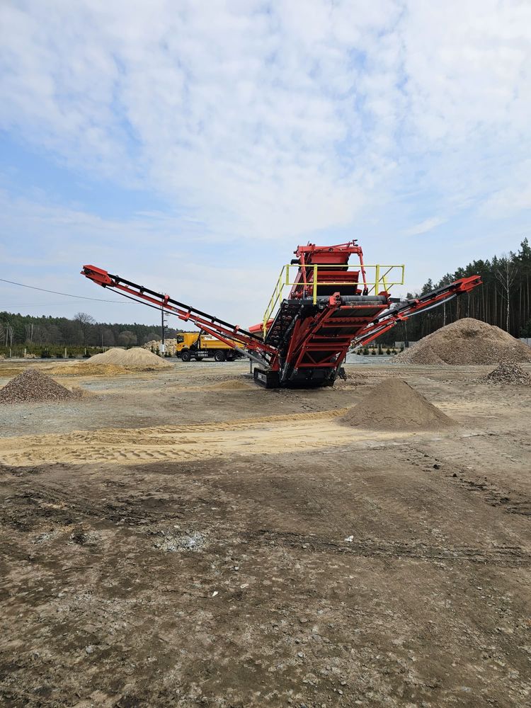 Usługi Przesiewaczem Wynajem Przesiewacza Sandvik QA335
