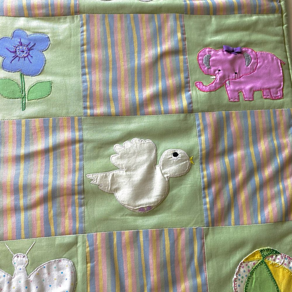 Colcha leve/ Cobertura para Berço ou Cama de Grades, Vintage
