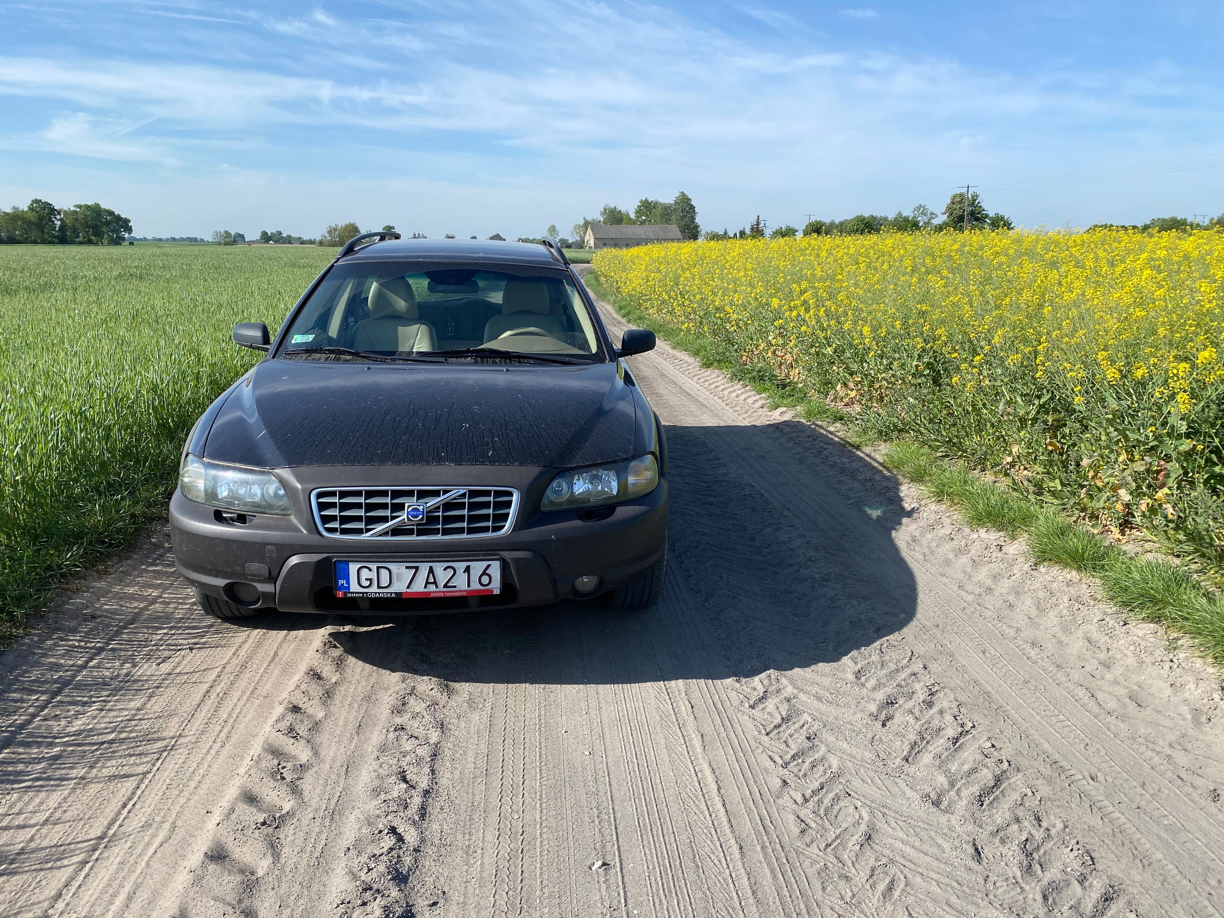 Volvo XC70 uszkodzony