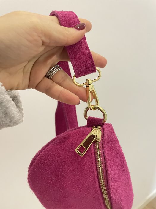 Bolsa cor de rosa em pele