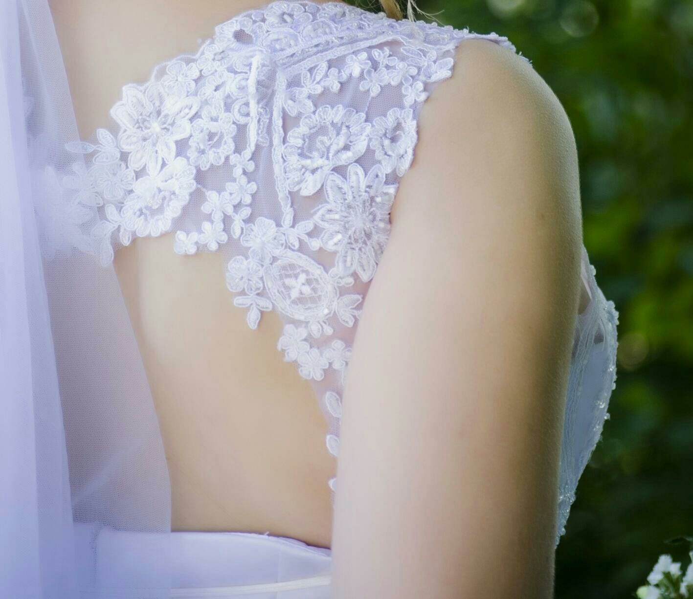 Брендова весільна сукня на розпис